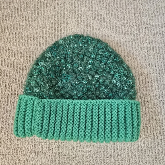 Vintage Granny Knit Green Hat - Picture 2 of 3